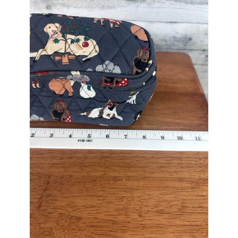 VERA BRADLEY Cosmetic Bag Make up Caseholiday dogs  HOLIDAY DOGS